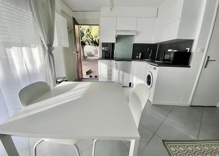 Jean Paul 2 Au Coeur De , Gare 