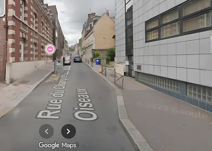 Jean Paul 2 Au Coeur De , Gare 